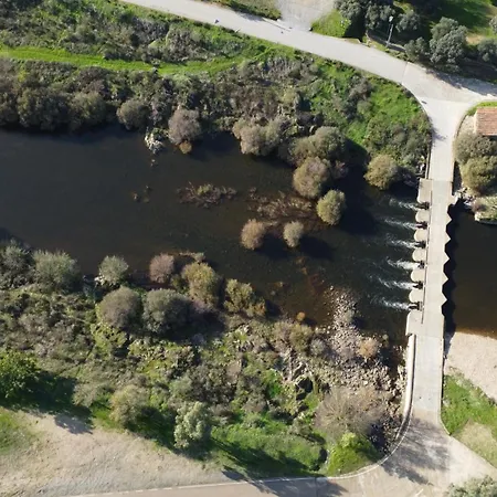 Tatil Evi Racha Rachel, *