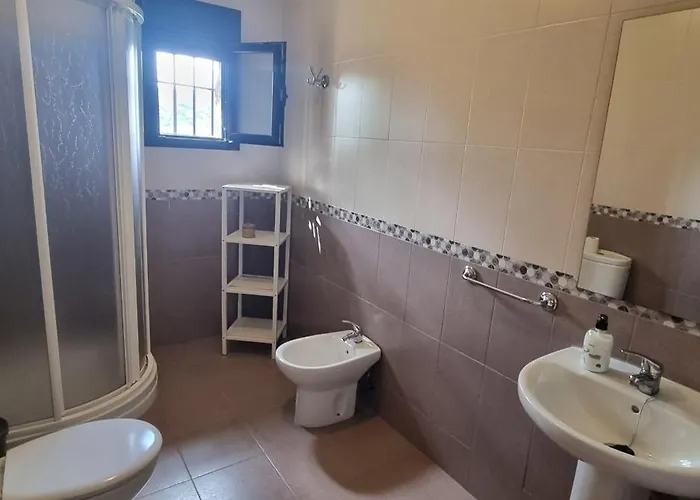 Racha Rachel, * Zarza La Mayor