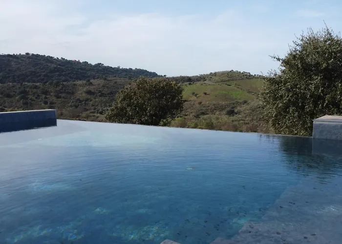 Racha Rachel, Zarza La Mayor