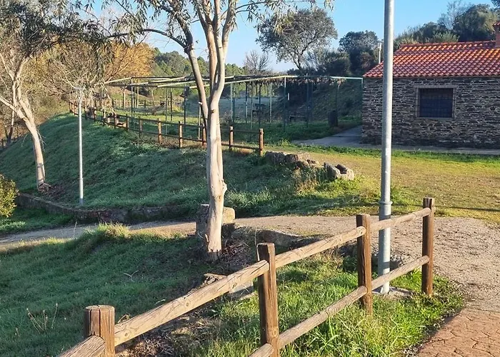 Racha Rachel, * Zarza La Mayor